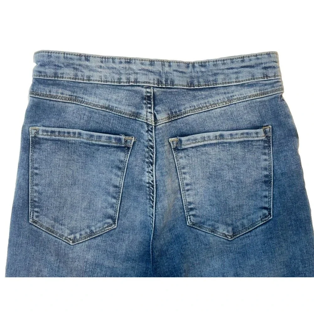 Forever 21 Super Bell Flare Jeans Size 27/4 High Rise Slim Fit Med Wash Boho